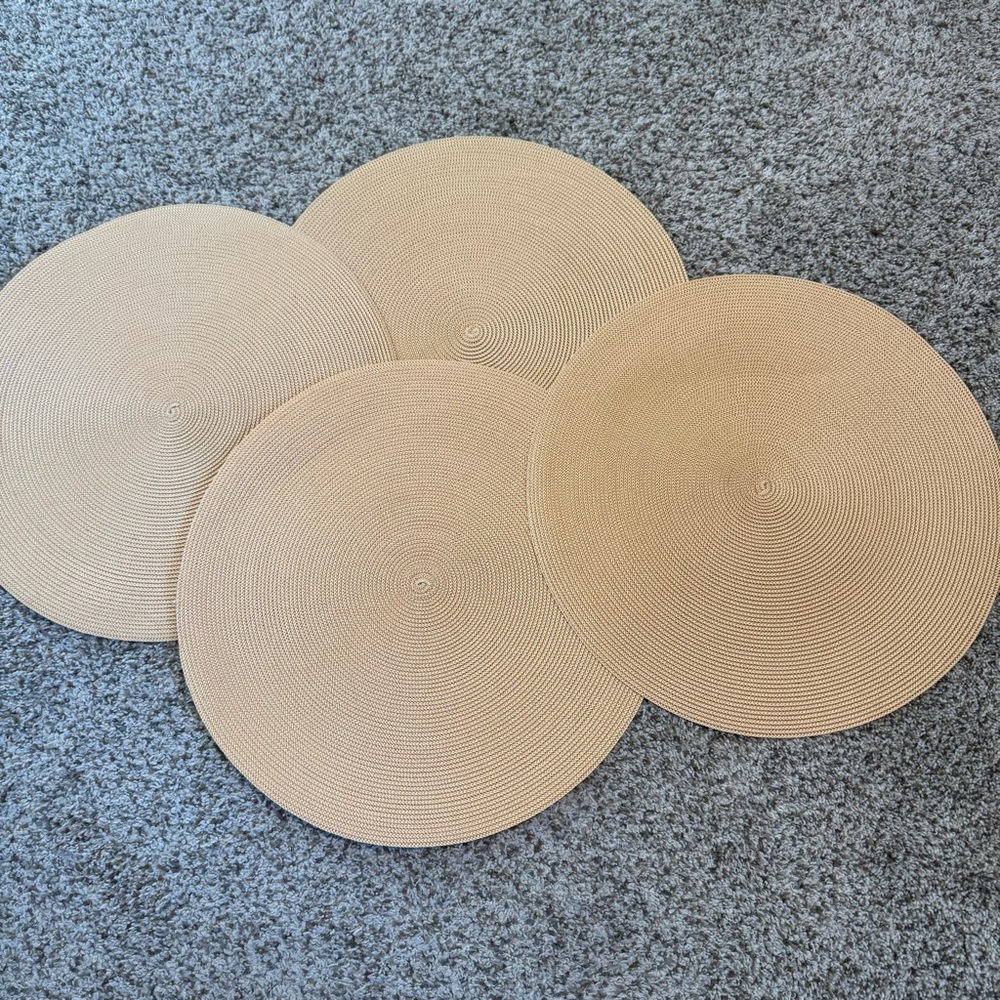 Deborah Rhodes Set of Four Tan Round Placemats